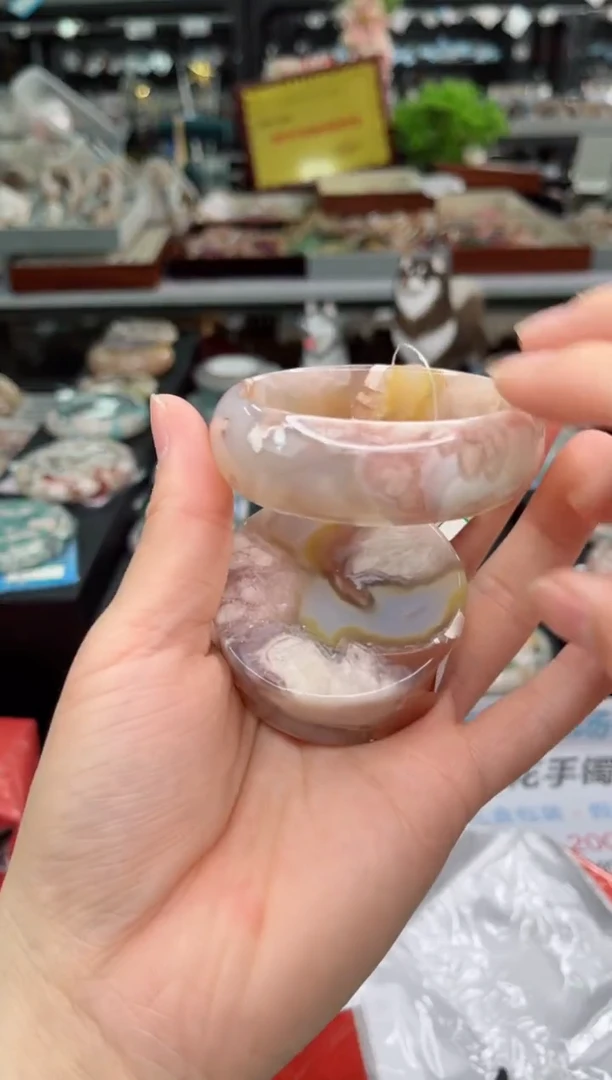 【闪购商品】石英质玉手镯未镶嵌56圈口（赠品镯心）3931184