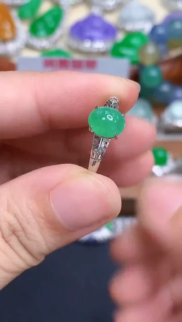 18K金镶嵌戒指翡翠273-中国好珍宝