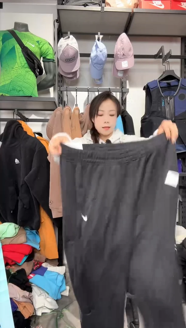 1721编码 瑕疵款直播间过款为准 尺码170