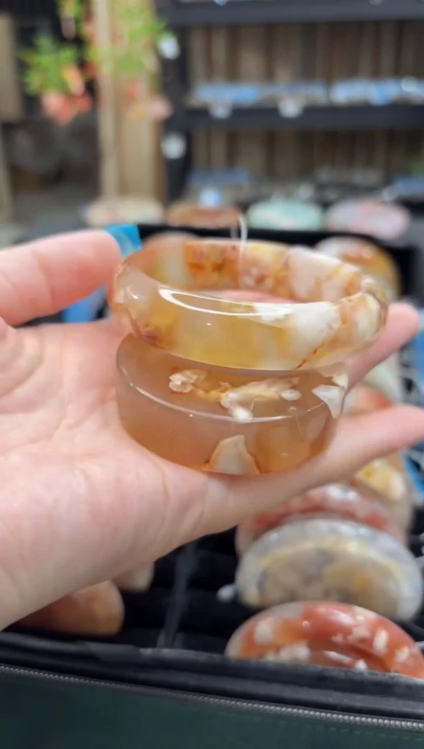 未镶嵌手镯石英质玉107(57圈赠送镯心)