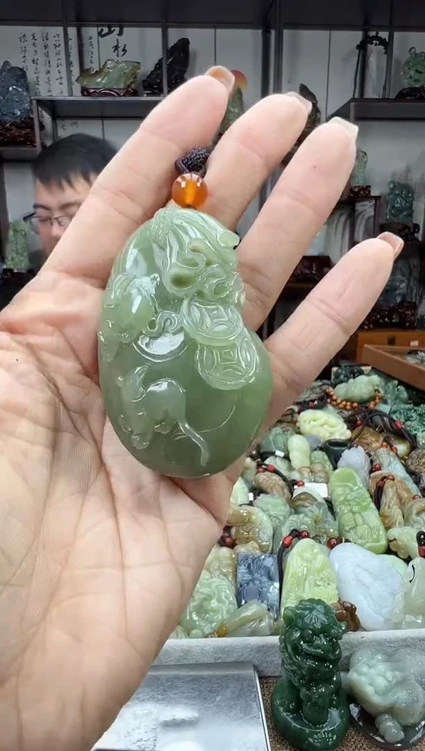 未镶嵌和田玉把件1