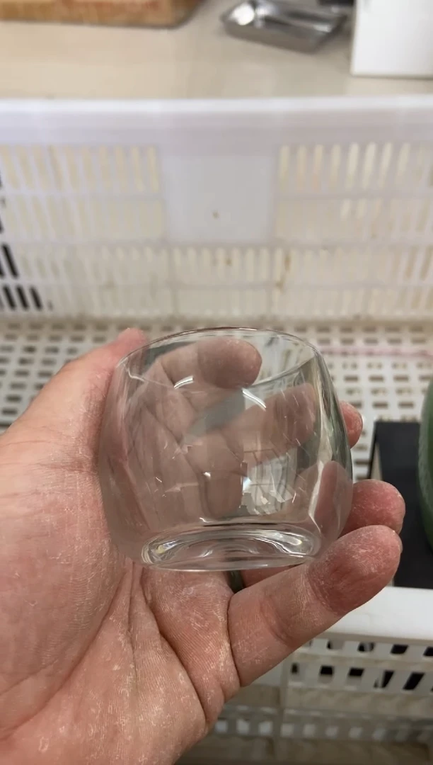 杯无运费险有瑕疵的摄影的产品有使用过的痕迹有点脏介意勿拍