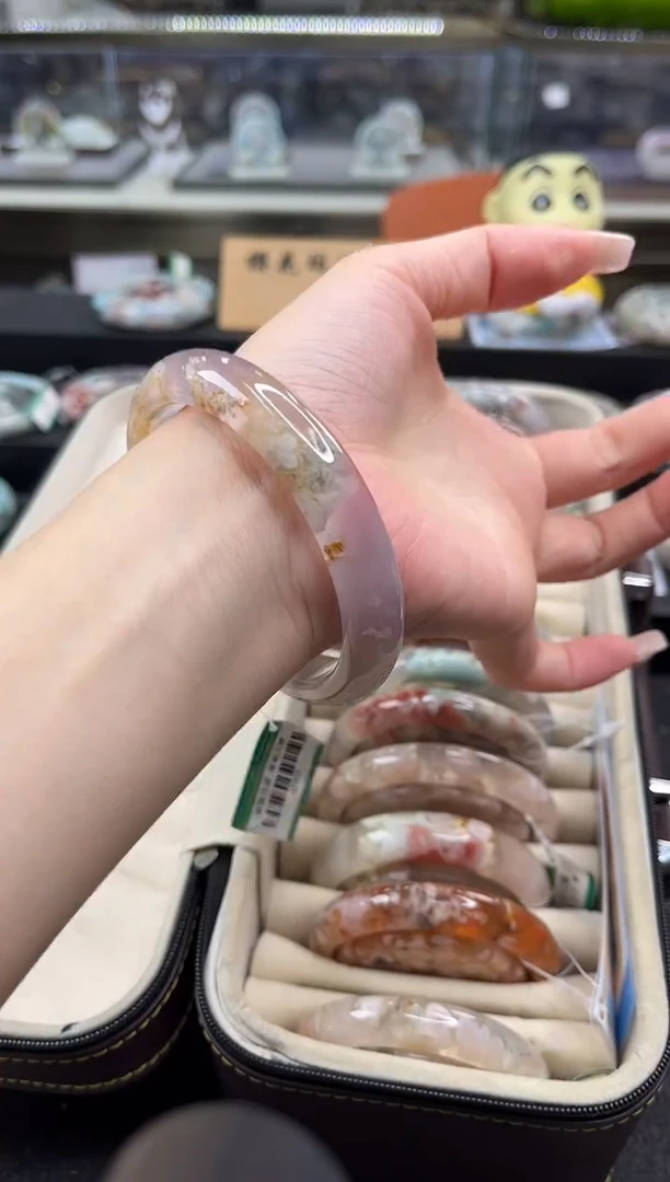未镶嵌手镯石英质玉尘*丷圈口（赠品镯心）