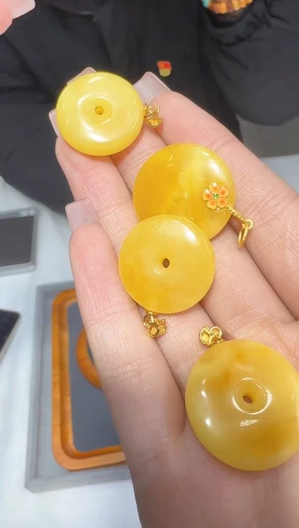 【闪购商品】蜜蜡颈饰银S925镶嵌多样性发一件 221