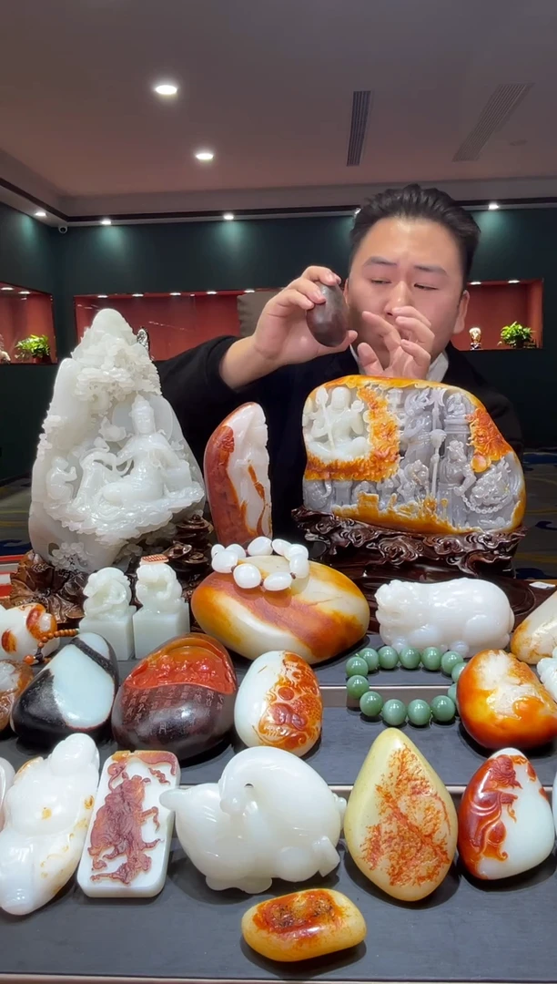 未镶嵌和田玉把件墨*和田玉