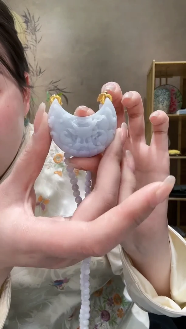 【闪购商品】翡翠颈饰未镶嵌吊坠