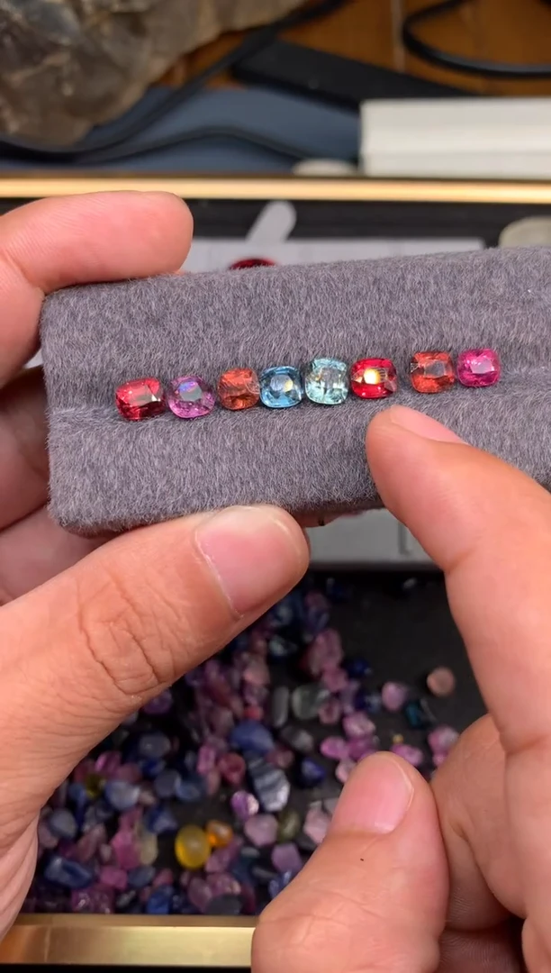 未镶嵌未镶嵌定制尖晶石S***m8.1克拉