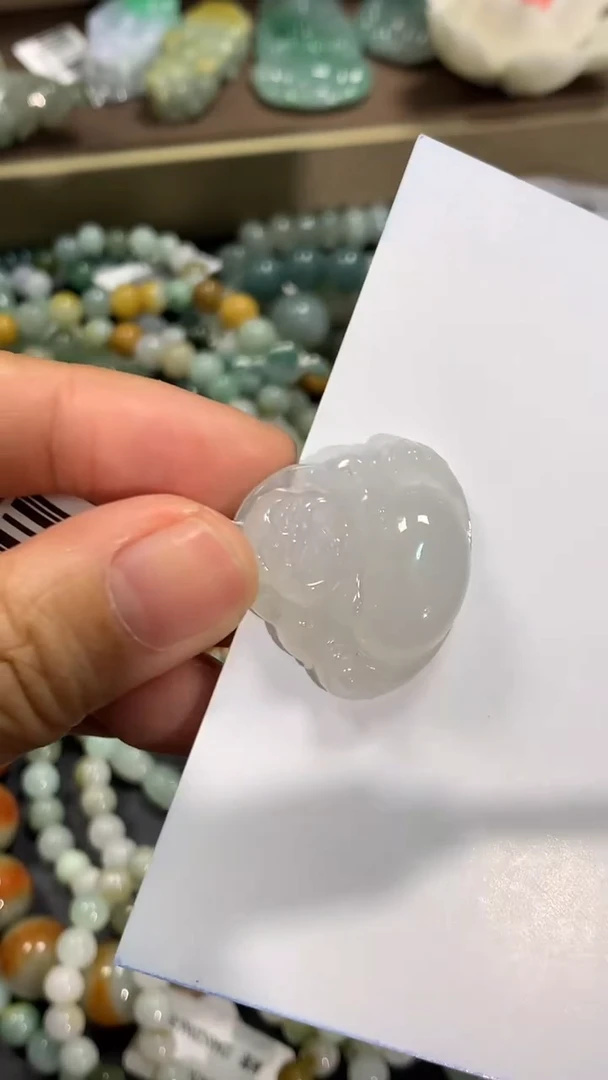 颈饰未镶嵌翡翠1