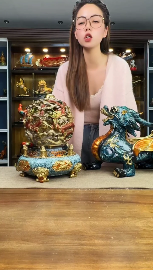 黄铜路*丙中号 霸王貔貅*48一对 + 中号 五龙戏珠鼎 三件套