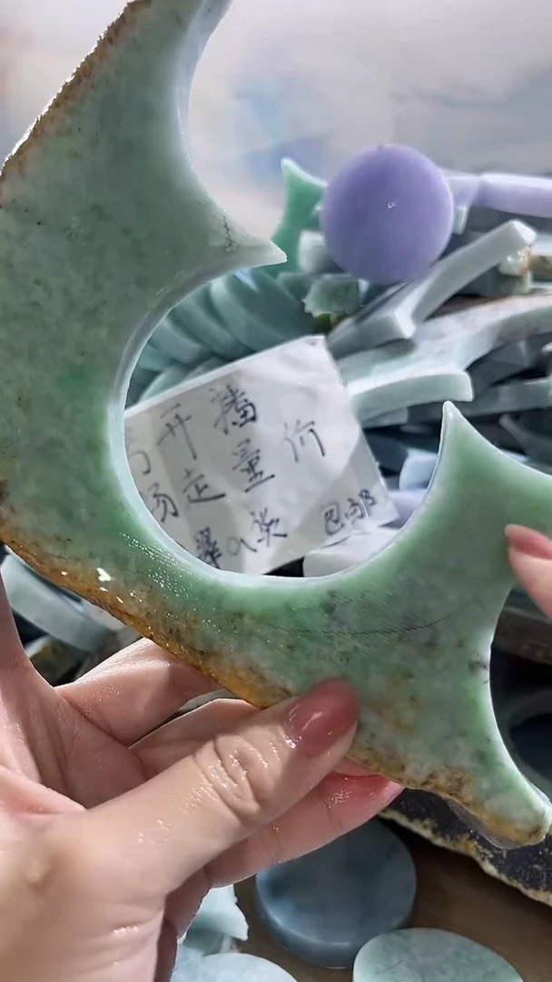 颈饰未镶嵌翡翠翡翠缅甸翡翠A货钟3197