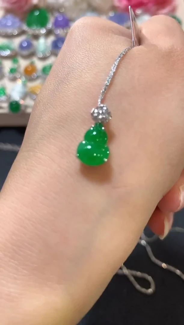 吊坠(不含链)18K金镶嵌翡翠z24 多样性一件发货