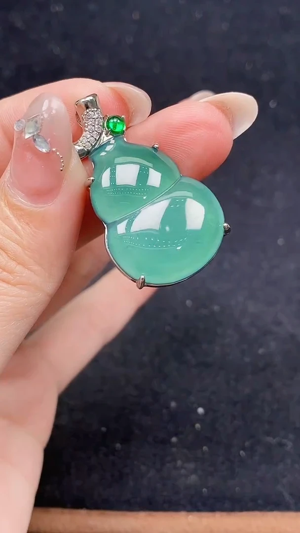 颈饰未镶嵌翡翠天然A货翡翠，保A保真