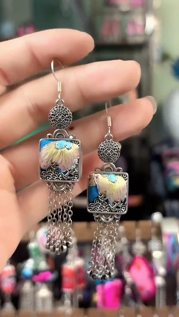 彩云南阁非遗老绣饰品673*