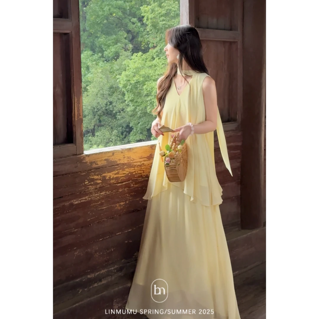 Lin/林木木 夏季新款温柔风挂脖飘带无袖v领上衣高腰松紧半裙套装