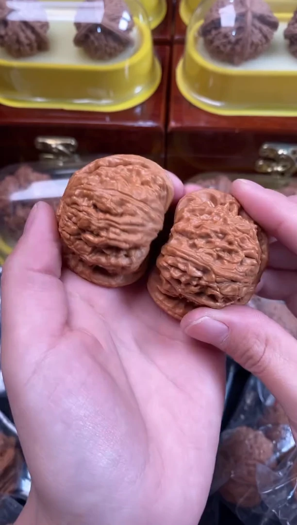 把件文玩核桃白狮子45尺Q596
