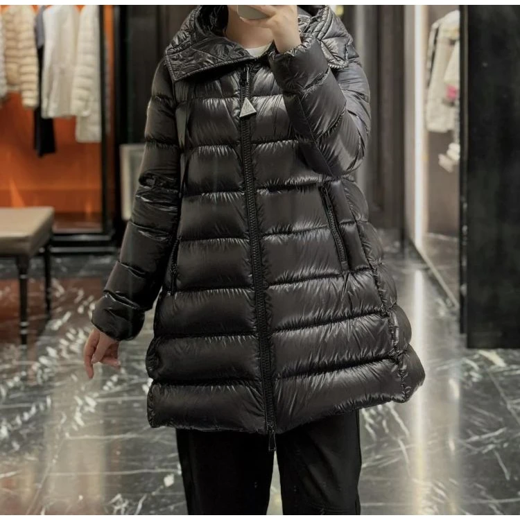 MONCLER/羽绒服/95新/聚酯纤维/[251124ZC0001]