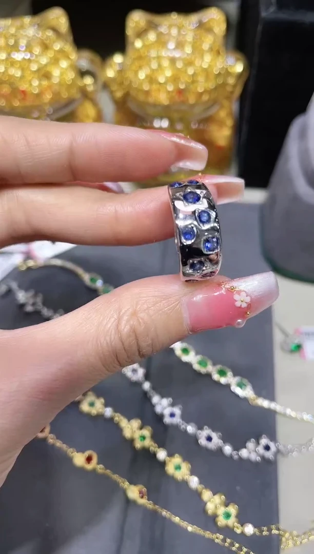 S925银镶嵌蓝宝石戒指