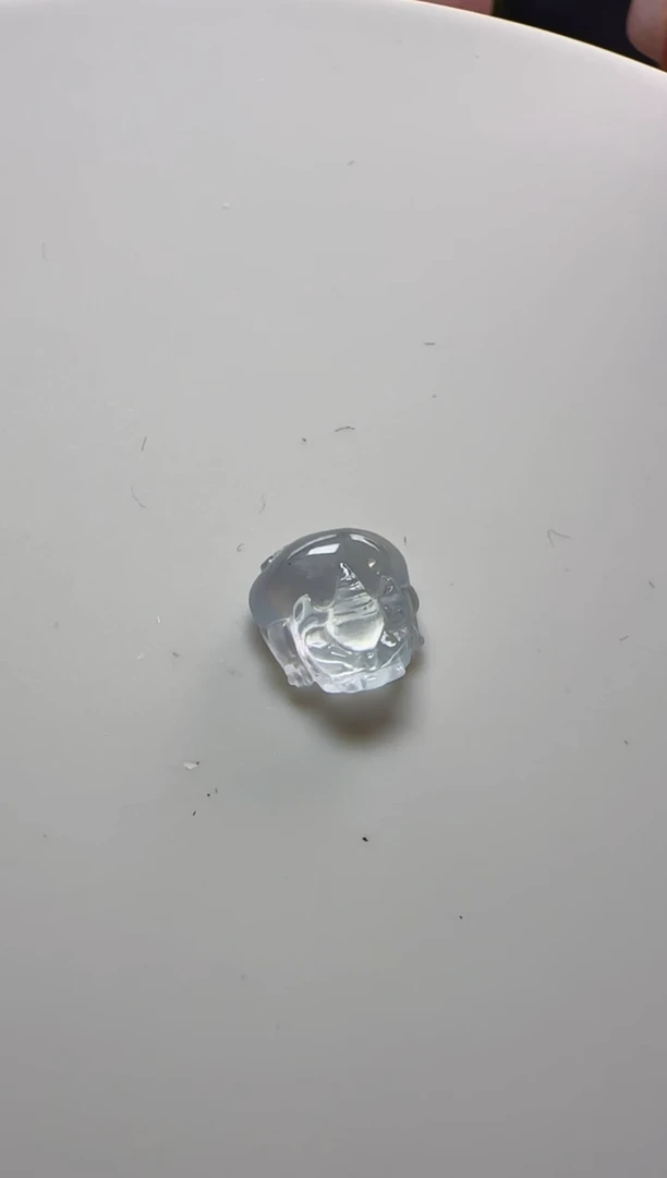 翡翠未镶嵌颈饰貔貅