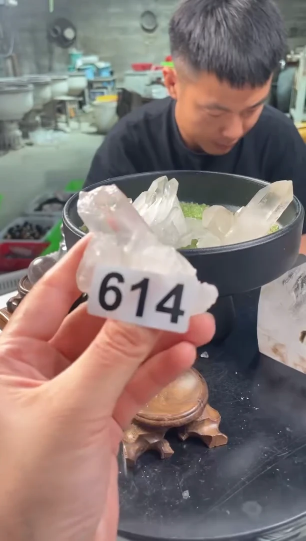 未镶嵌水晶大型摆件（非配饰）白水晶簇614