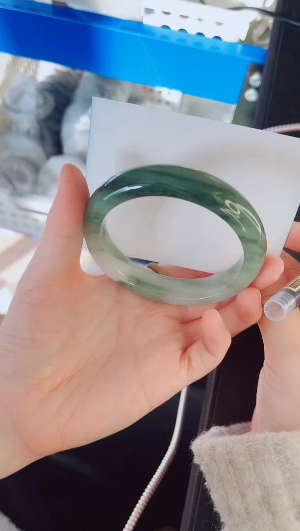 未镶嵌手镯石英质玉132-58