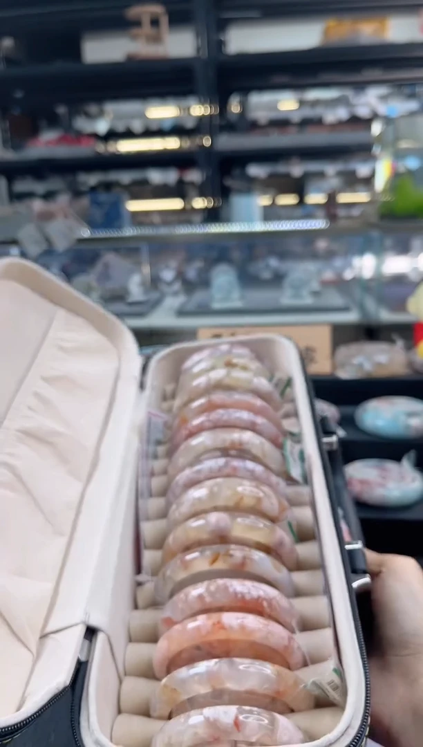 未镶嵌手镯石英质玉瑾圈口（赠品镯心）