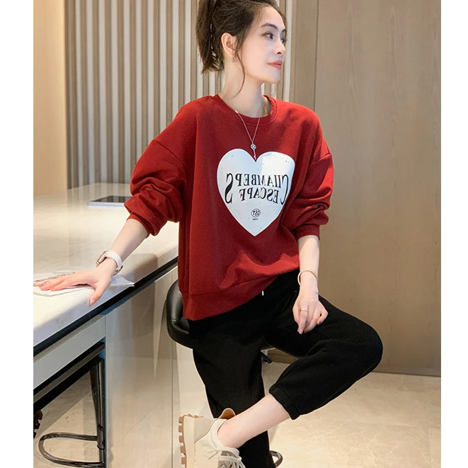 红色本命年圆领套头短款宽松休闲字母爱心毛衣女新款欧货
