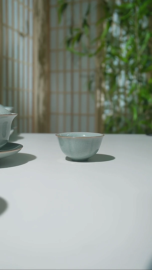 其他A 冰花釉小花瓣杯一级1只