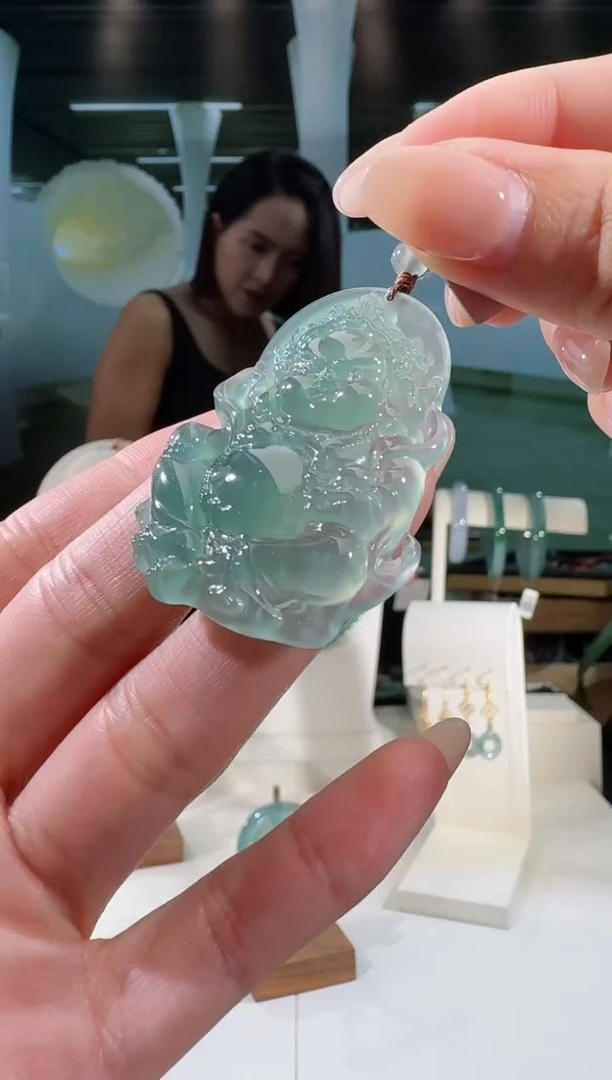 翡翠未镶嵌吊坠(不含链)黄财神