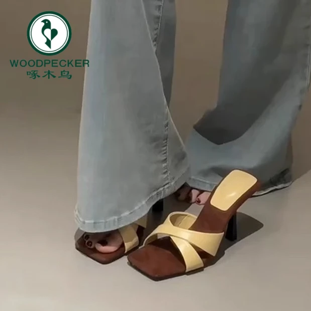 啄木鸟法式复古细跟高跟鞋女夏方头交叉带露趾凉鞋小众气质凉拖鞋