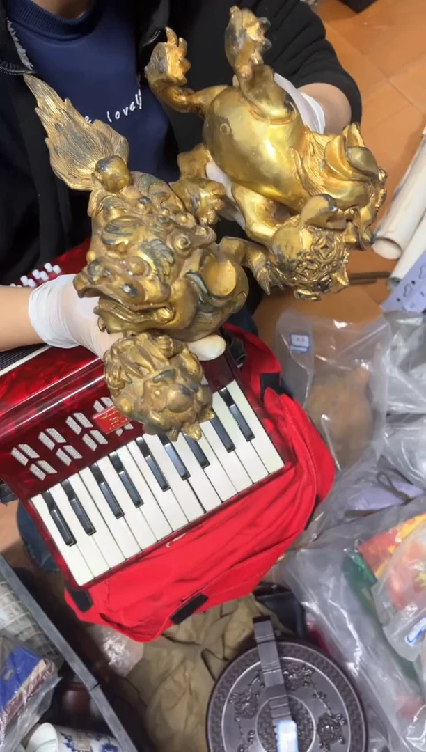 手工艺品琉璃5****。摆件
