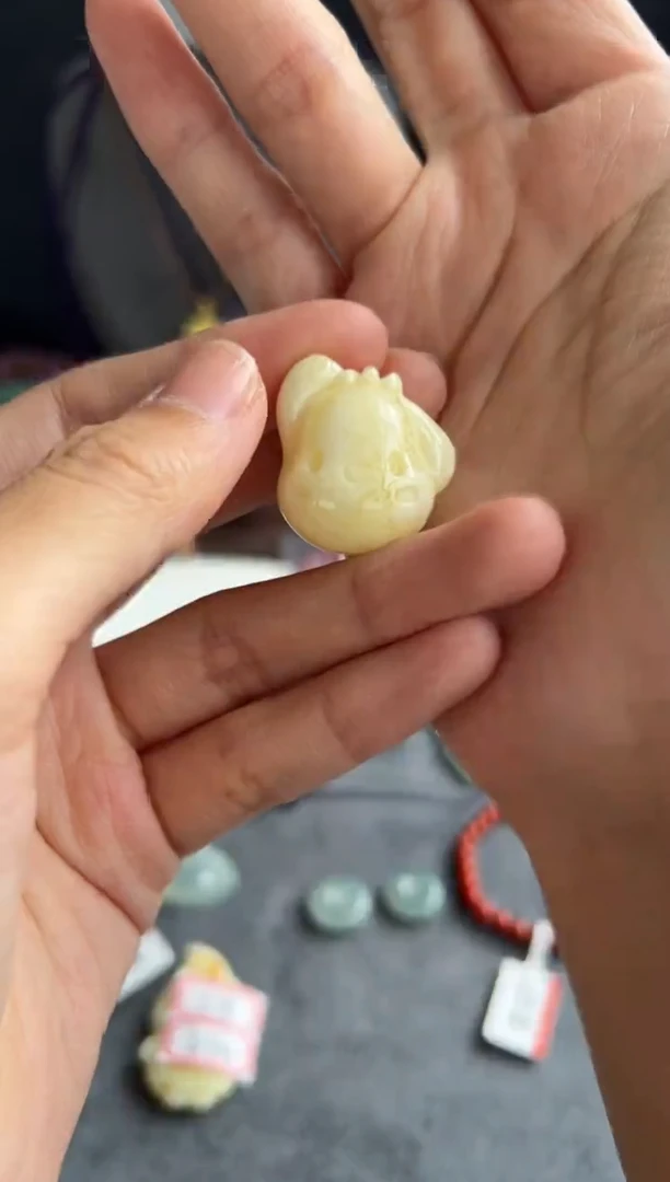 未镶嵌颈饰蜜蜡618买断
