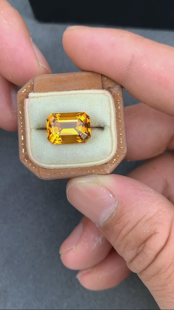 未镶嵌颈饰水晶克拉