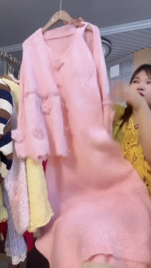 毛衣小小月精选服饰