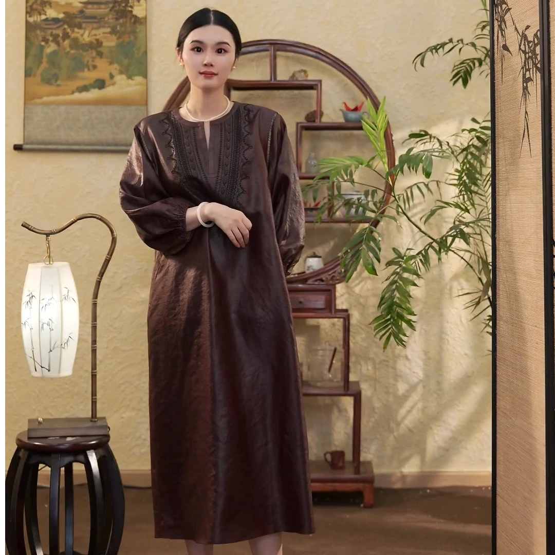 [小米专属]香云纱老料缎龟刺绣款连衣裙