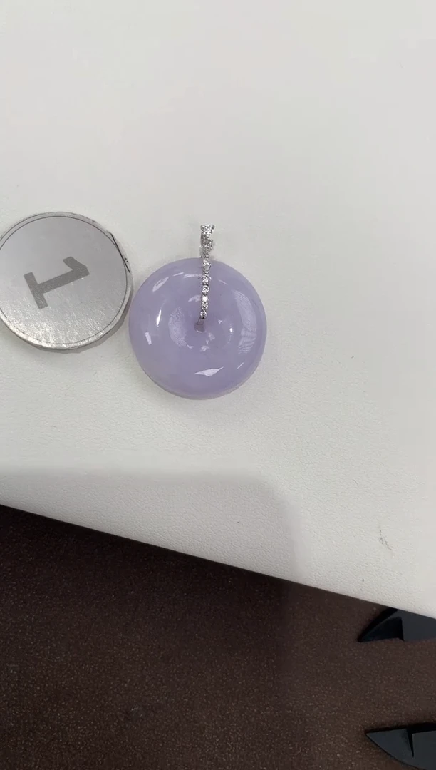 颈饰18K金镶嵌翡翠天然缅甸a货翡翠