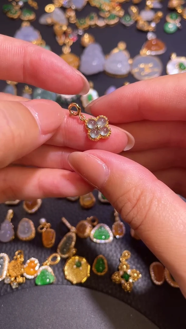 颈饰银S925镶嵌翡翠a货翡翠