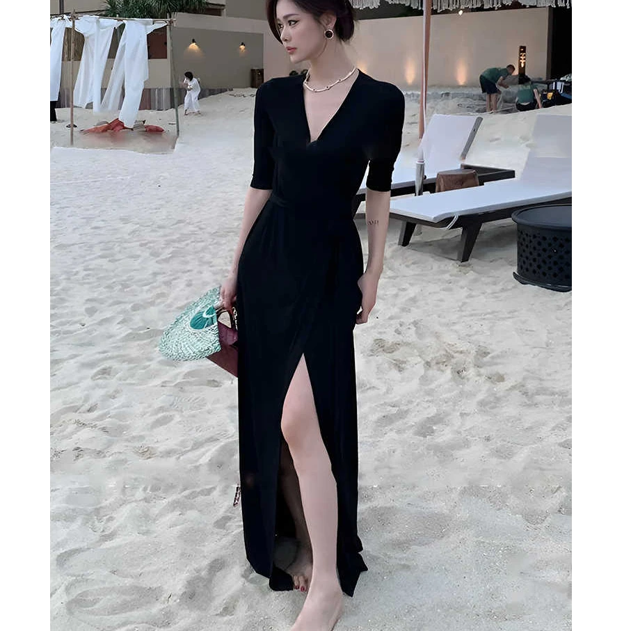 老钱风性感v领短袖黑色连衣裙女2025新款夏季收腰甜辣妹开叉长裙