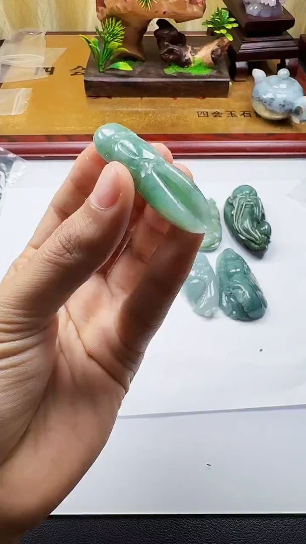 吊坠(不含链)未镶嵌翡翠1