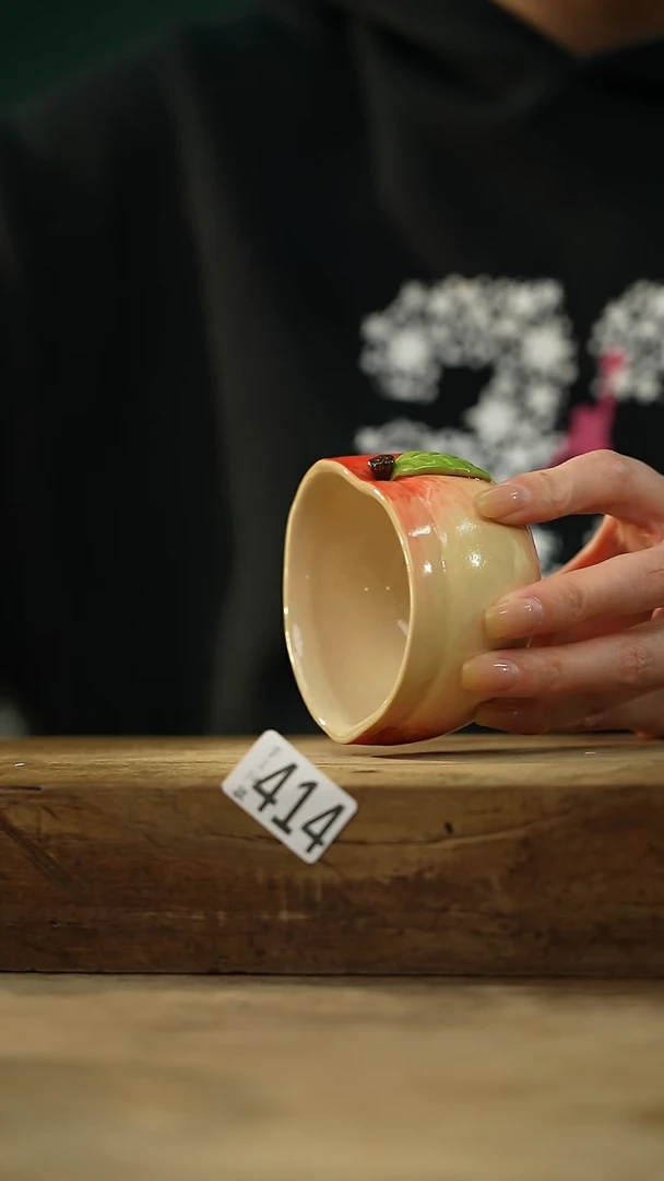 【闪购商品】瓷片新品设计师手作款 水蜜桃主人杯