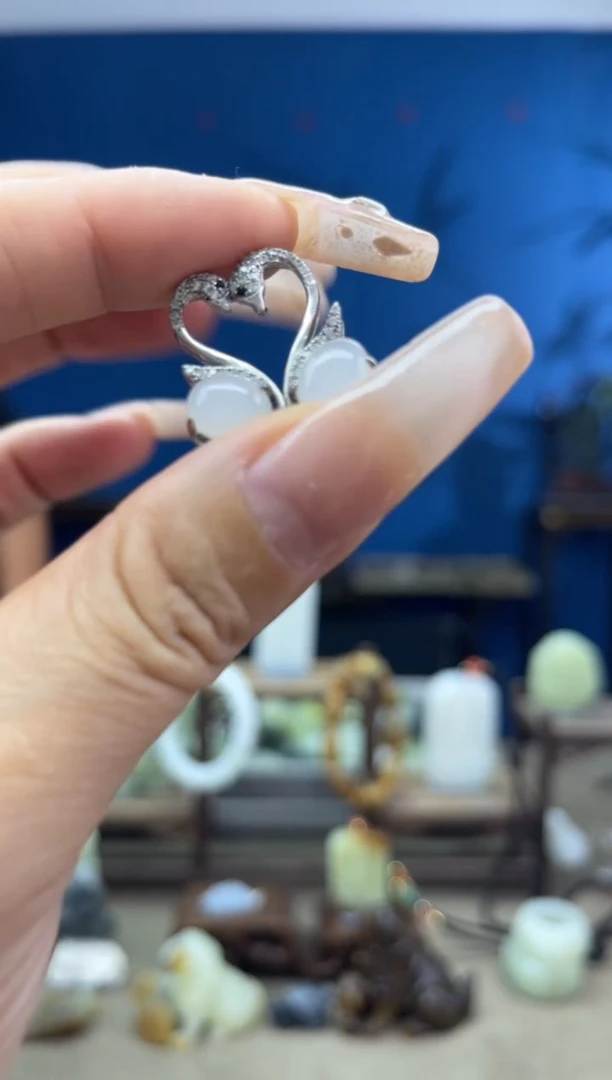 和田玉银S925镶嵌颈饰1