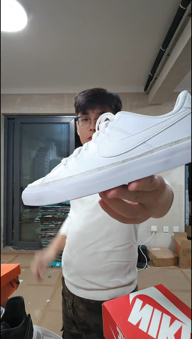 各种大牌断码孤品清仓   编号37.5码 耐克全新