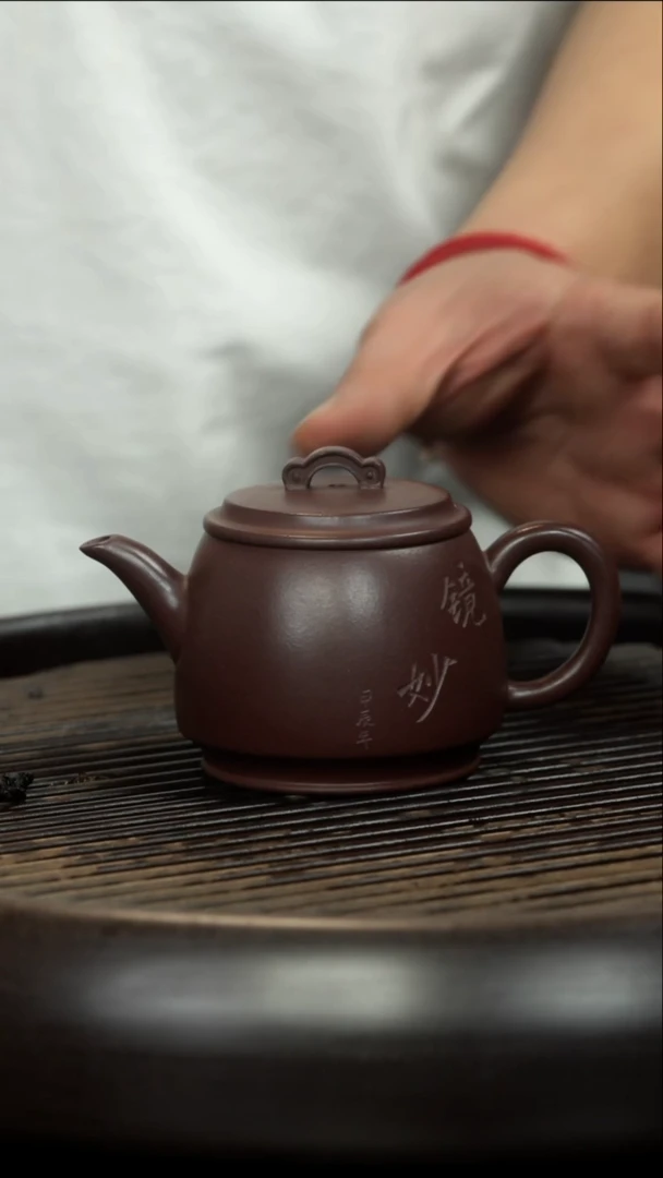 茶壶紫砂如意壶 刻绘镜妙