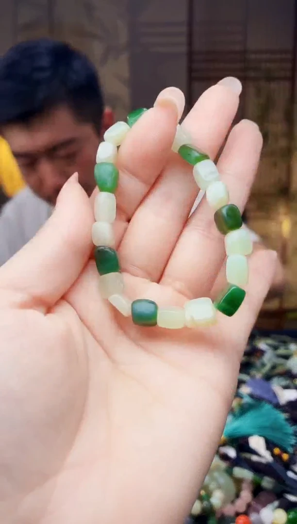 颈饰未镶嵌和田玉多样性发货，拍一发一