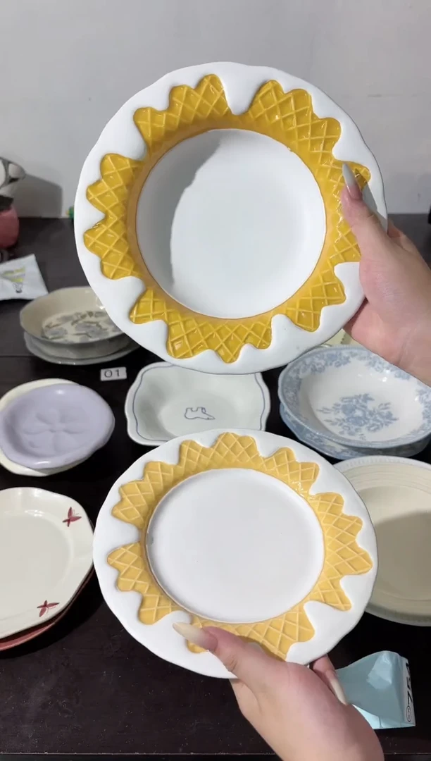 陶直播微瑕白色冰淇淋一深一浅盘一套