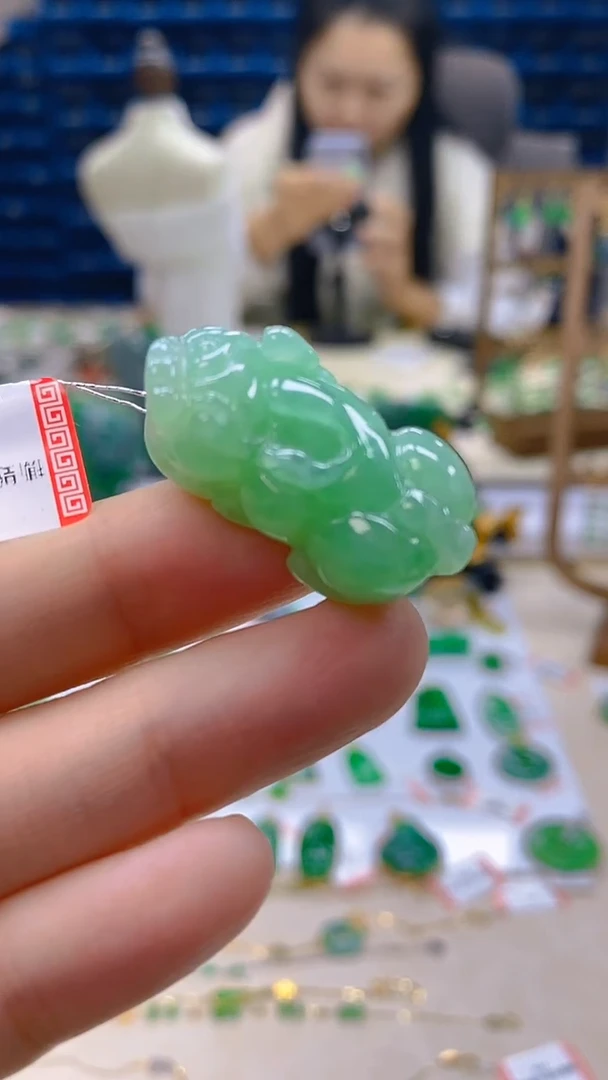 颈饰未镶嵌翡翠新号开播 全场乱卖