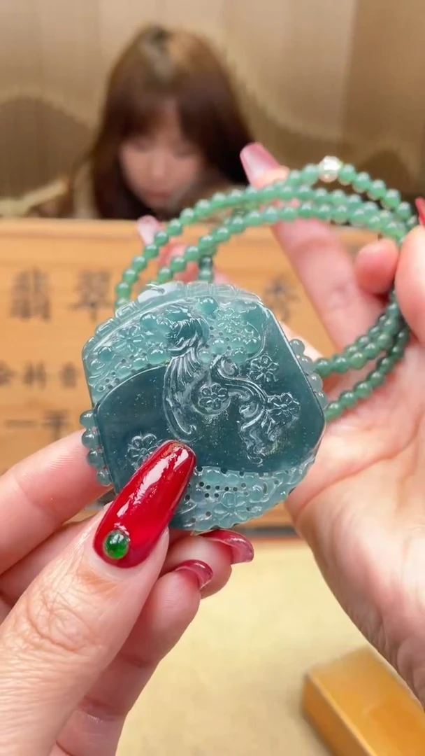 【闪购商品】定制翡翠未镶嵌      *145配珠链