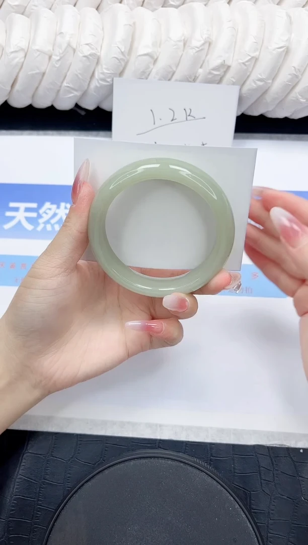 未镶嵌手镯石英质玉1125-60