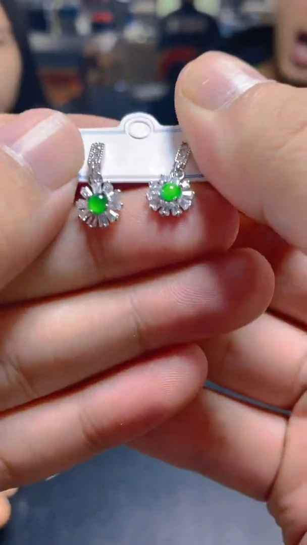 【闪购商品】翡翠耳饰未镶嵌0564748210多样性发一