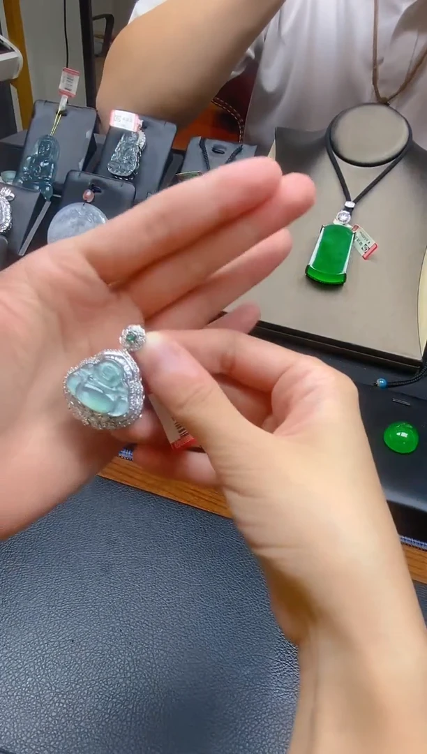 颈饰未镶嵌翡翠翠贤堂天然A货翡翠
