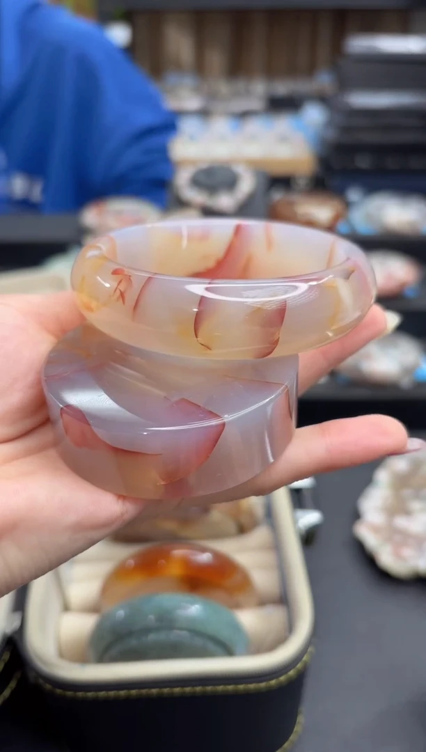 未镶嵌手镯石英质玉374(63圈赠送镯心)